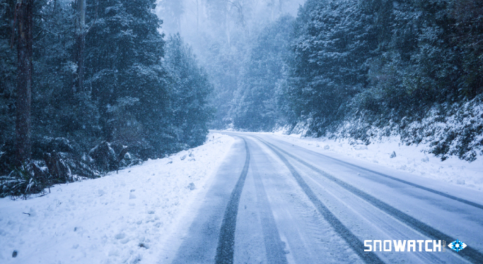 snow on road,icey road,snowatch